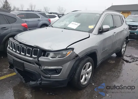2019 Jeep Compass Latitude Fwd z USA, uszkodzony, nr VIN 3C4NJCBB8KT855053